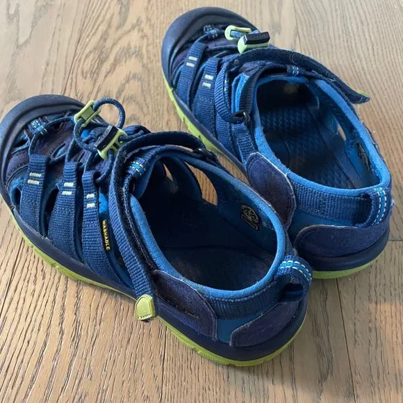 KEEN Boy's Newport Closed Toe Water Shoe Sandal - Picture 2 of 5